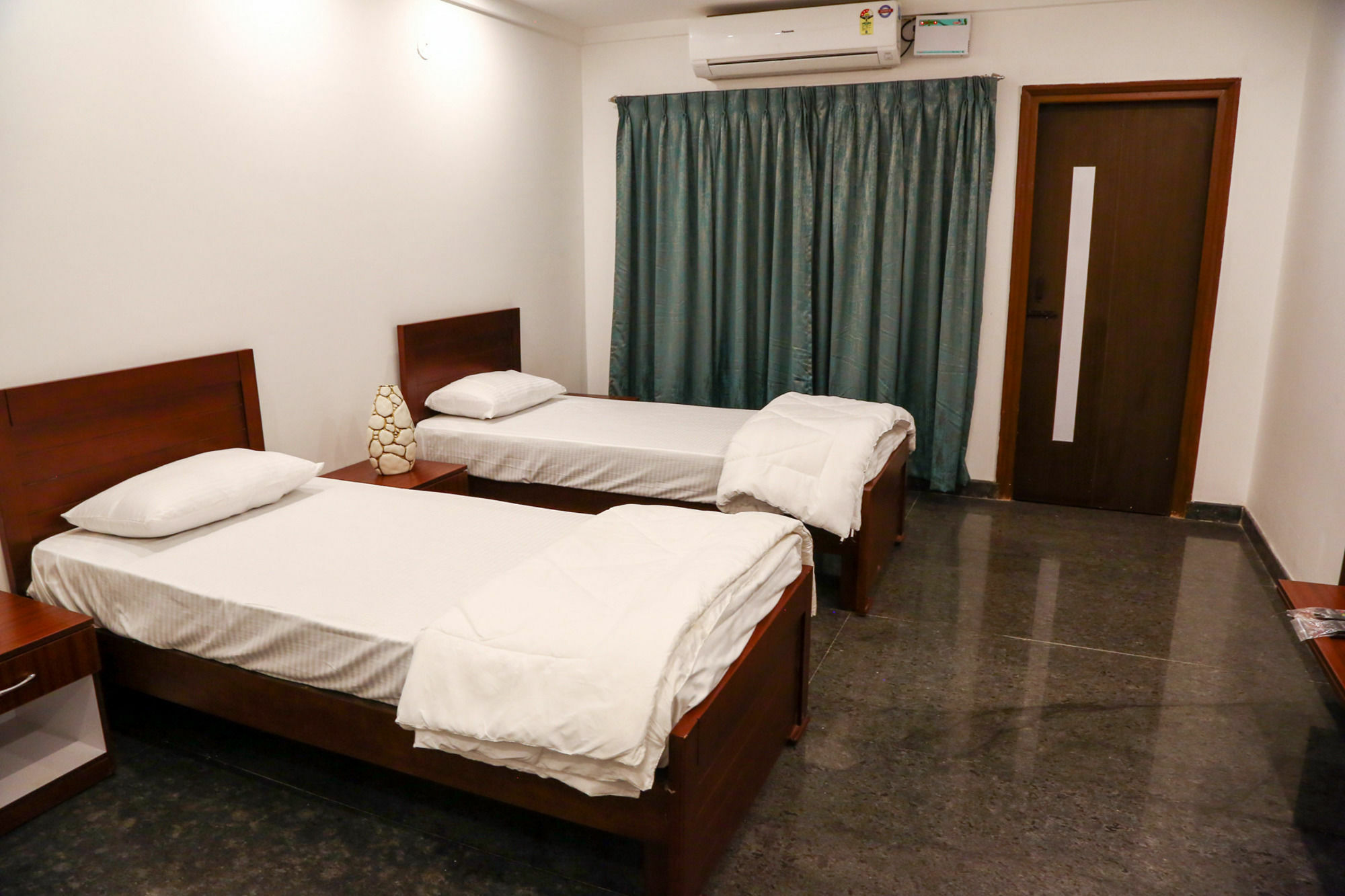 เดอะ เวอร์ดา ปรักยาฐิ Hotel บังกาลอร์ ภายนอก รูปภาพ